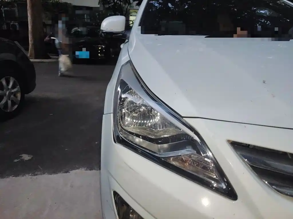Hyundai Verna — миниатюра 7