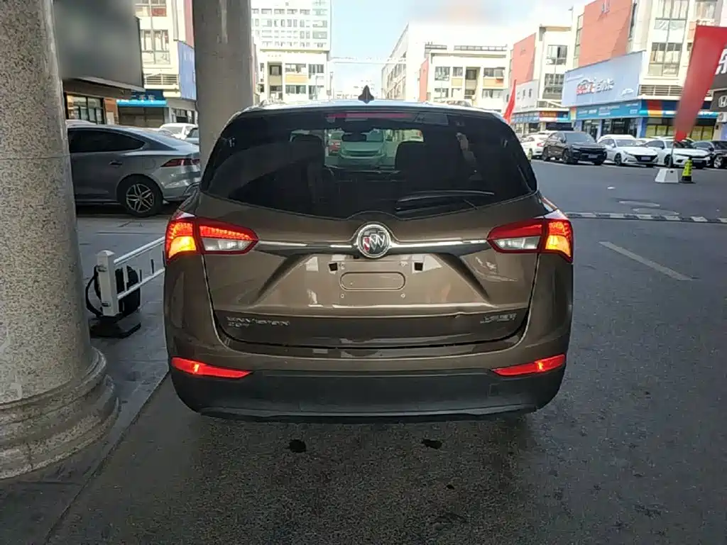 Buick Envision Plus — миниатюра 6
