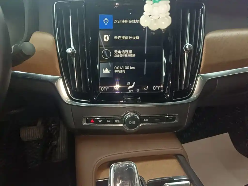 Volvo S90 — миниатюра 13