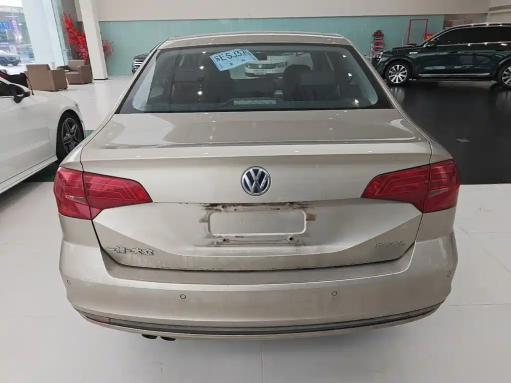 Volkswagen Bora — миниатюра 6