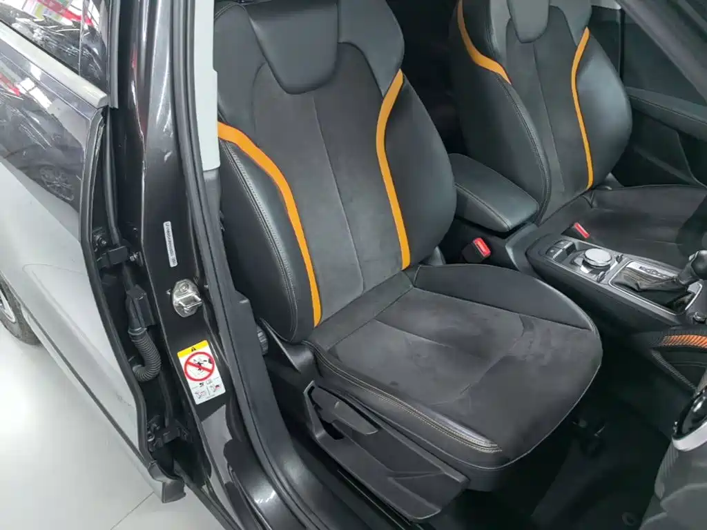 Audi Q2L e-tron — миниатюра 25
