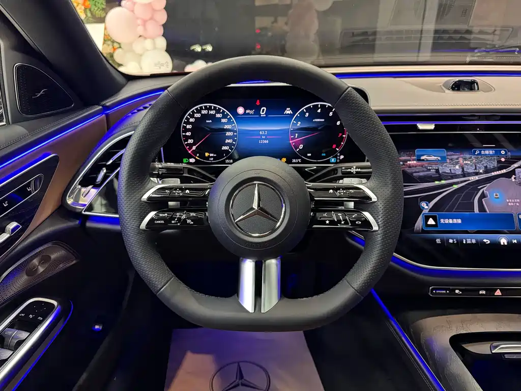 Mercedes-Benz E-Class — миниатюра 9