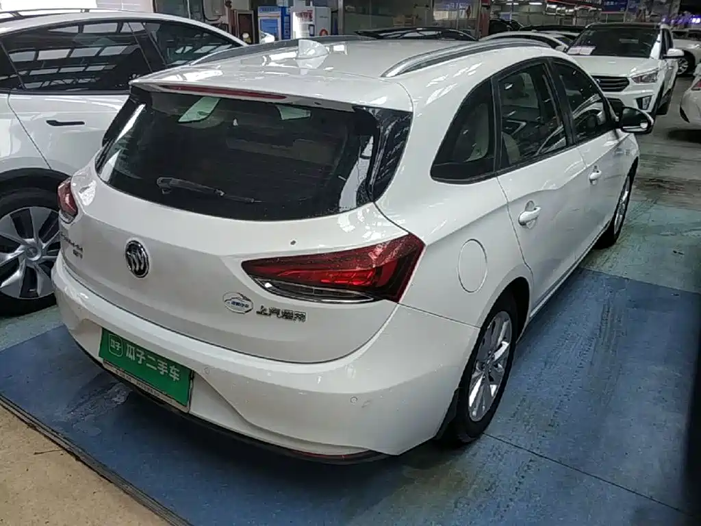 Buick Excelle — миниатюра 7