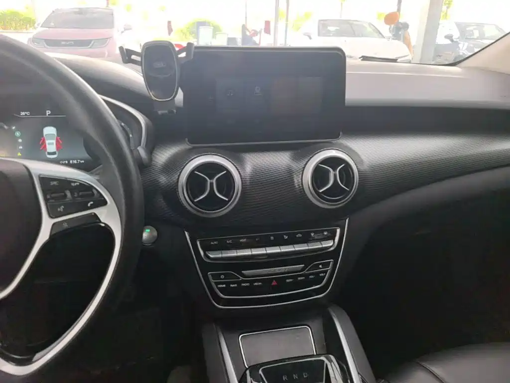 BAIC EU5 — миниатюра 13