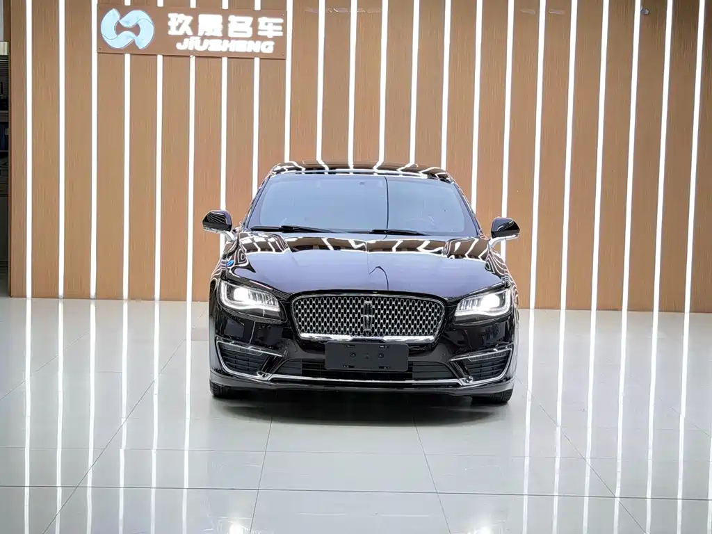 Lincoln MKZ — миниатюра 2
