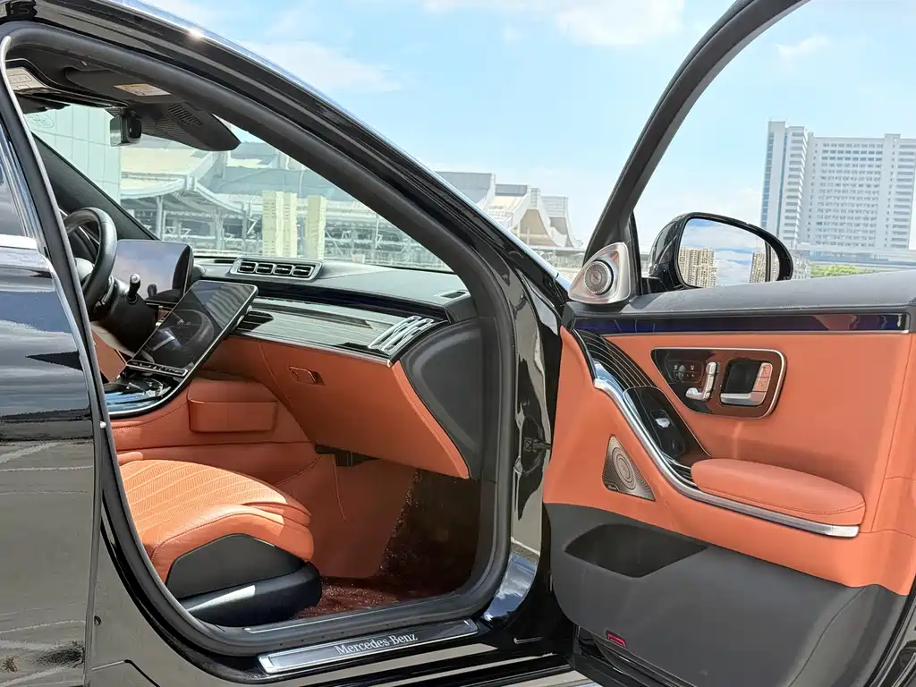 Mercedes-Benz S-Class — миниатюра 6