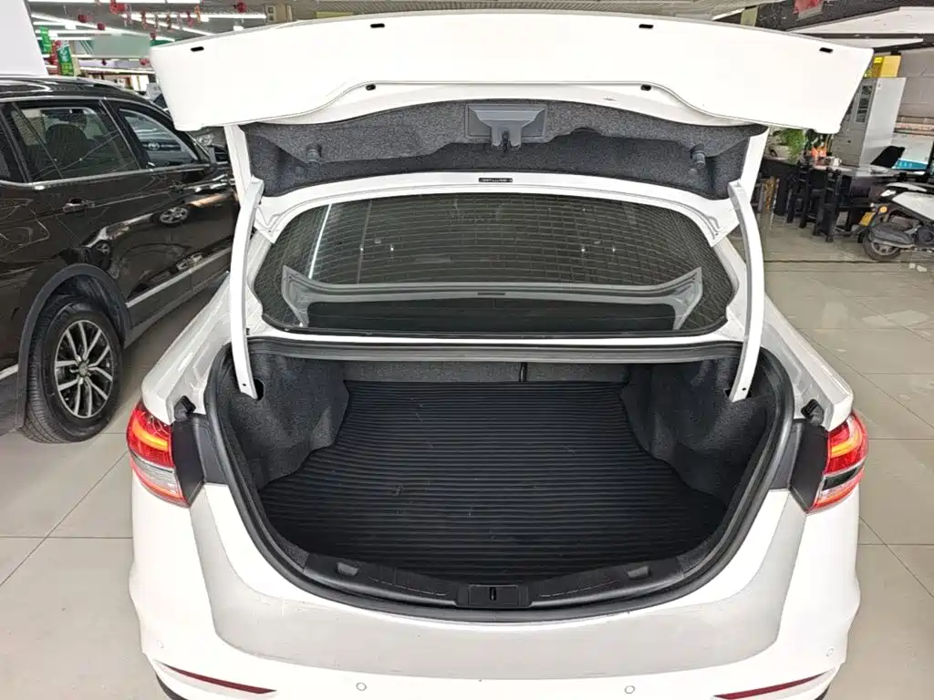 Ford Mondeo — миниатюра 19