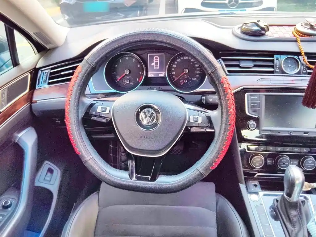 Volkswagen Magotan — миниатюра 3