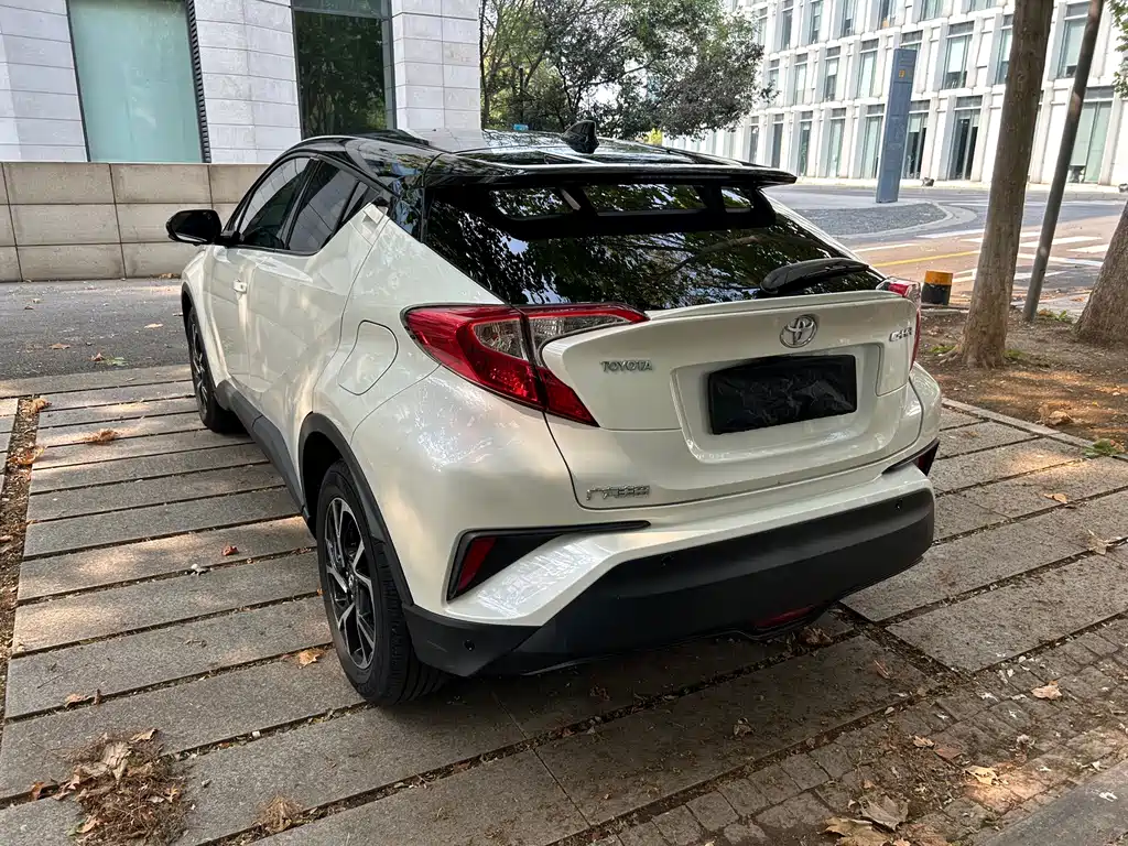 Toyota C-HR — миниатюра 6