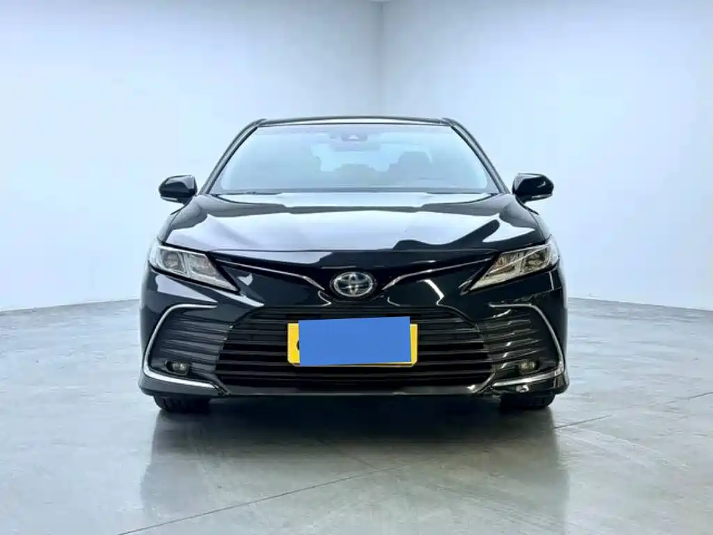 Toyota Camry — миниатюра 2