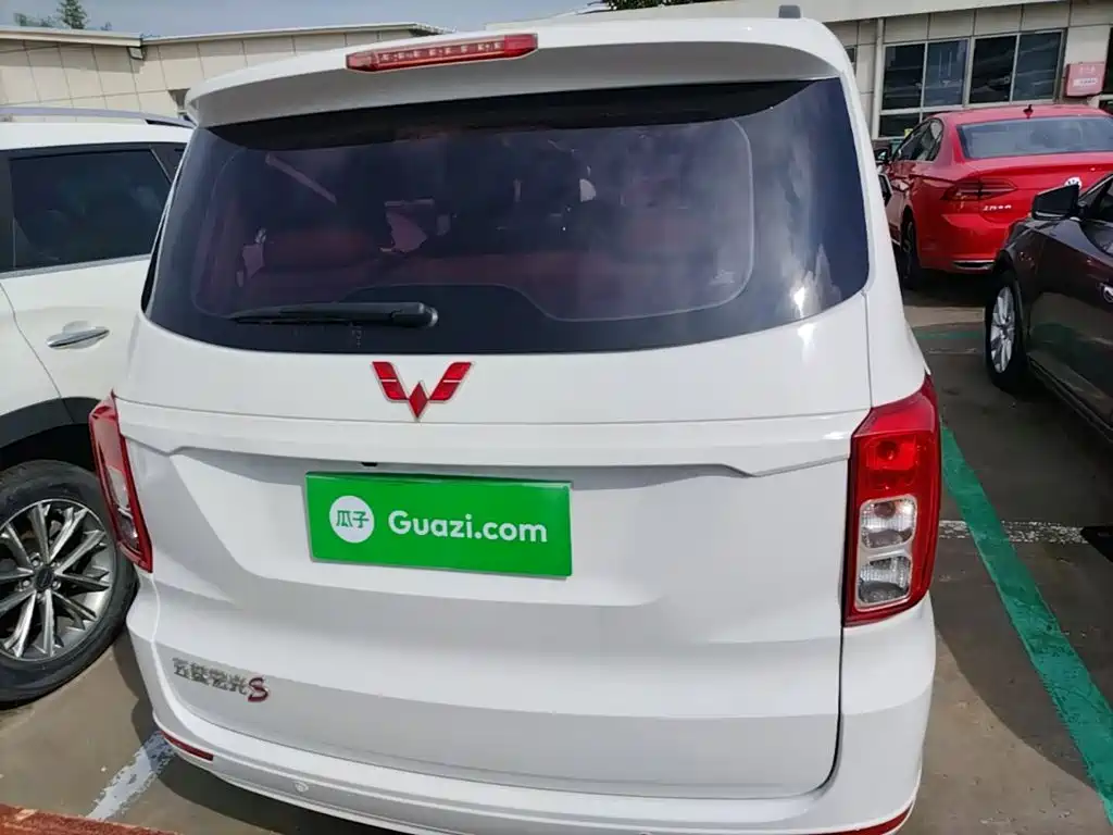 Wuling Hongguang — миниатюра 6