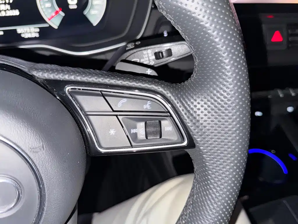 Audi A4L — миниатюра 50