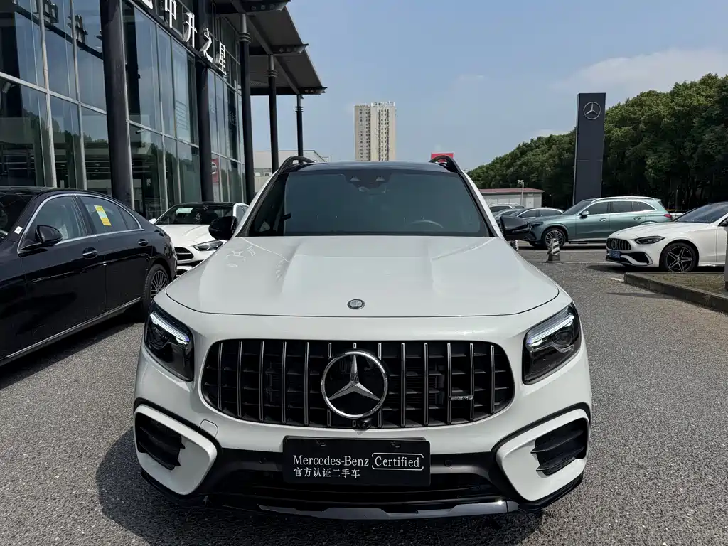 Mercedes-Benz GLB AMG — миниатюра 2
