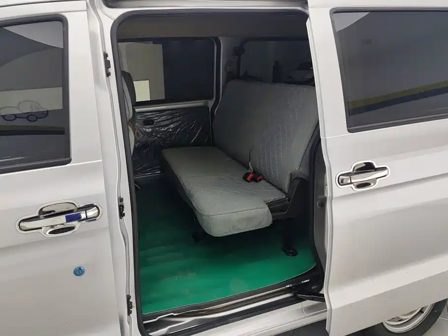 Wuling Hongguang V — миниатюра 11