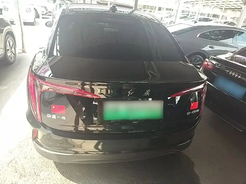 Hongqi Hongqi E-QM5 — миниатюра 6