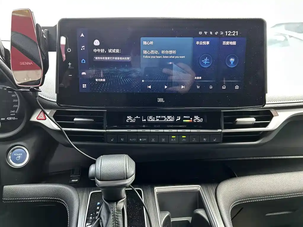 Toyota Sienna — миниатюра 9