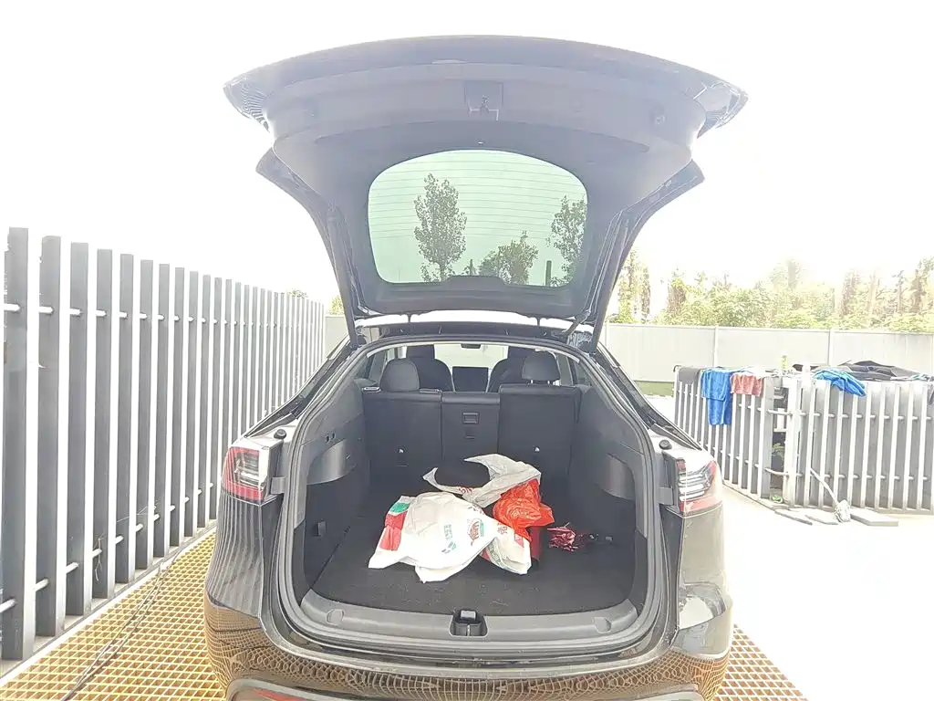 Tesla Model Y — фотографии объявления, Фото 20