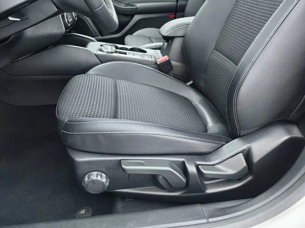 Ford Focus — миниатюра 20