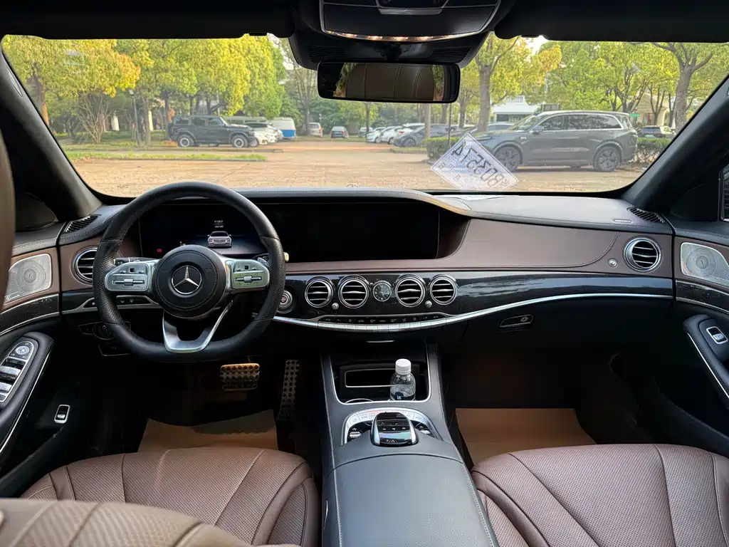 Mercedes-Benz S-Class — миниатюра 6