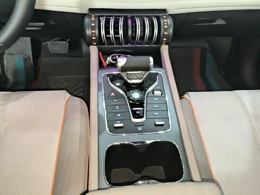 BYD Yuan Plus — миниатюра 14