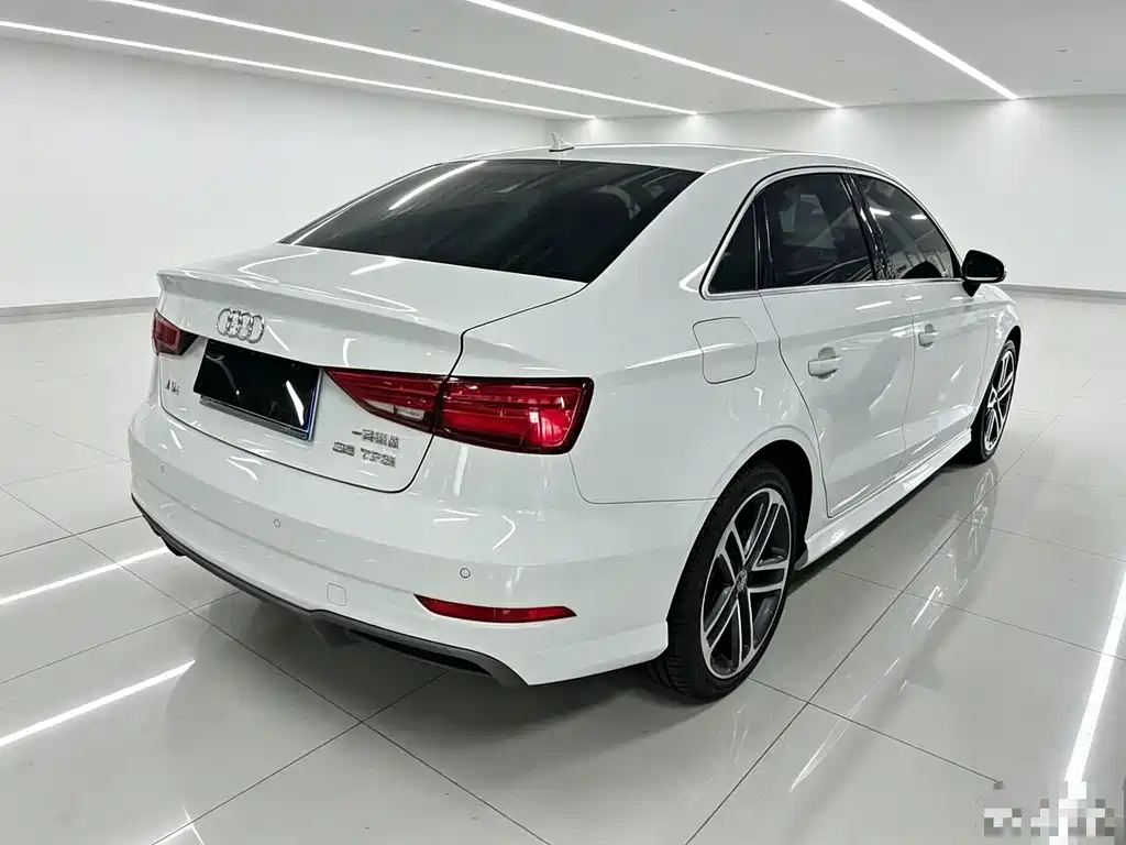 Audi A3 — миниатюра 5