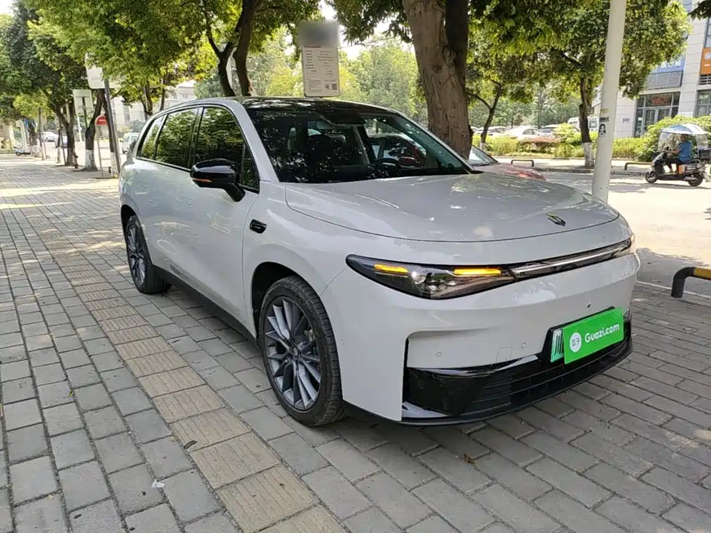 Leapmotor Leapmotor C10 — миниатюра 4