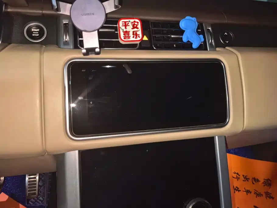 Land Rover Range Rover — миниатюра 13