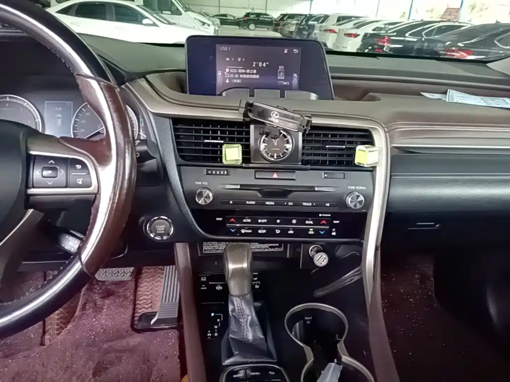 Lexus RX — миниатюра 13