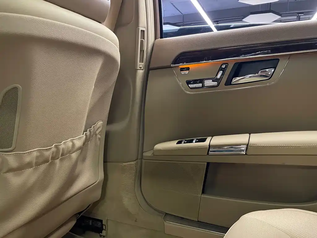 Mercedes-Benz S-Class — миниатюра 23