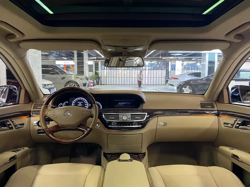 Mercedes-Benz S-Class — миниатюра 9