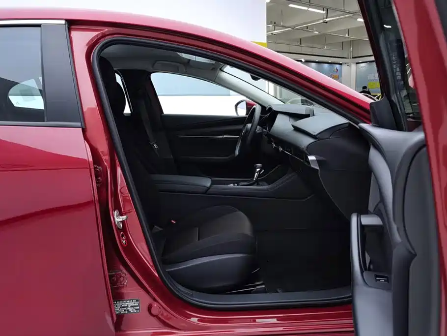 Mazda 3 Axela — миниатюра 8