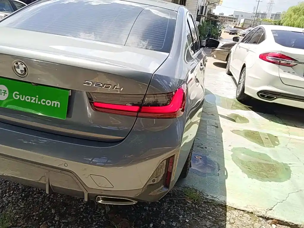 BMW 3 Series — миниатюра 8