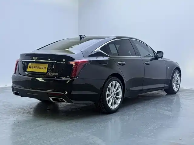 Cadillac CT5 — миниатюра 2