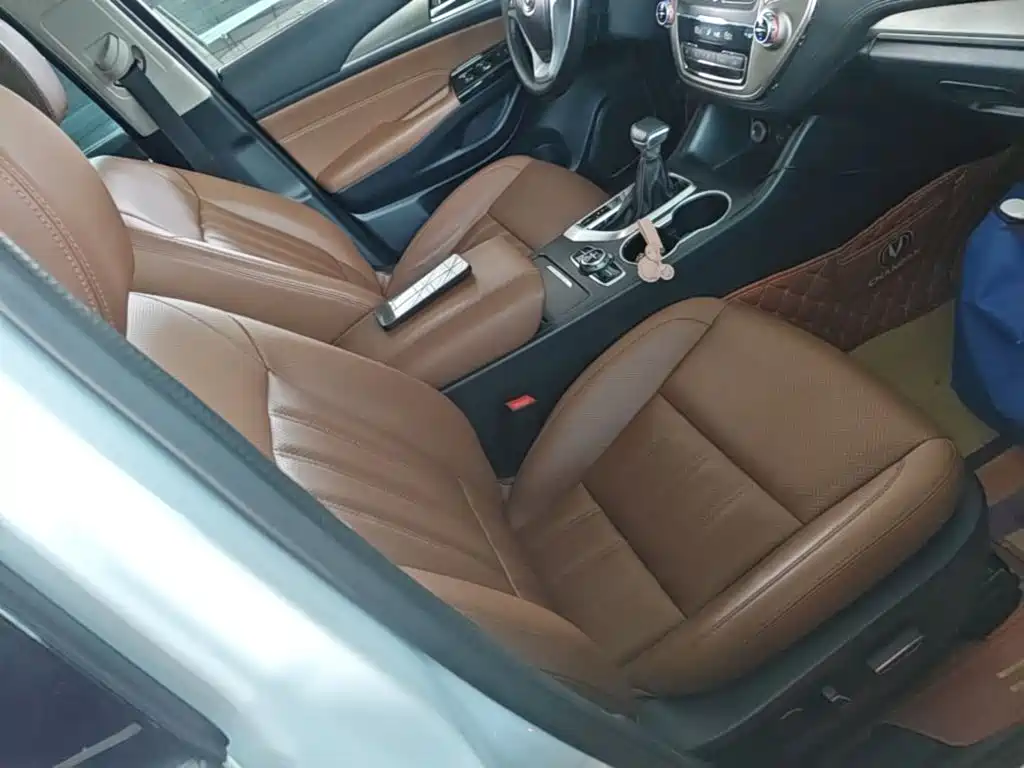 Changan CS95 — миниатюра 25
