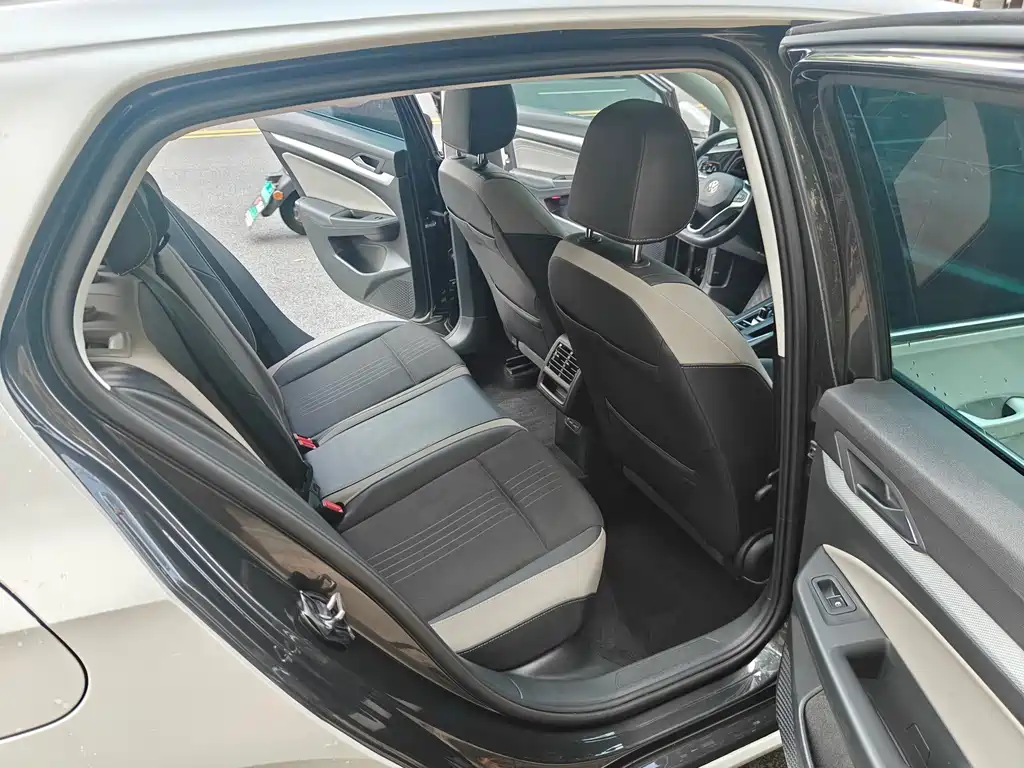 Volkswagen Golf — миниатюра 5