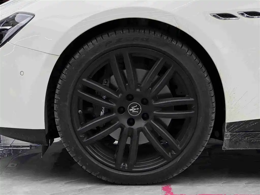 Maserati Ghibli 2021 2.0T Operabianca