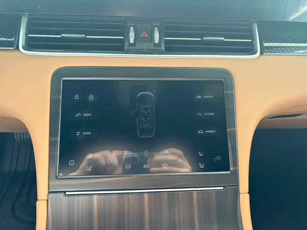 Li Auto Li ONE — миниатюра 6