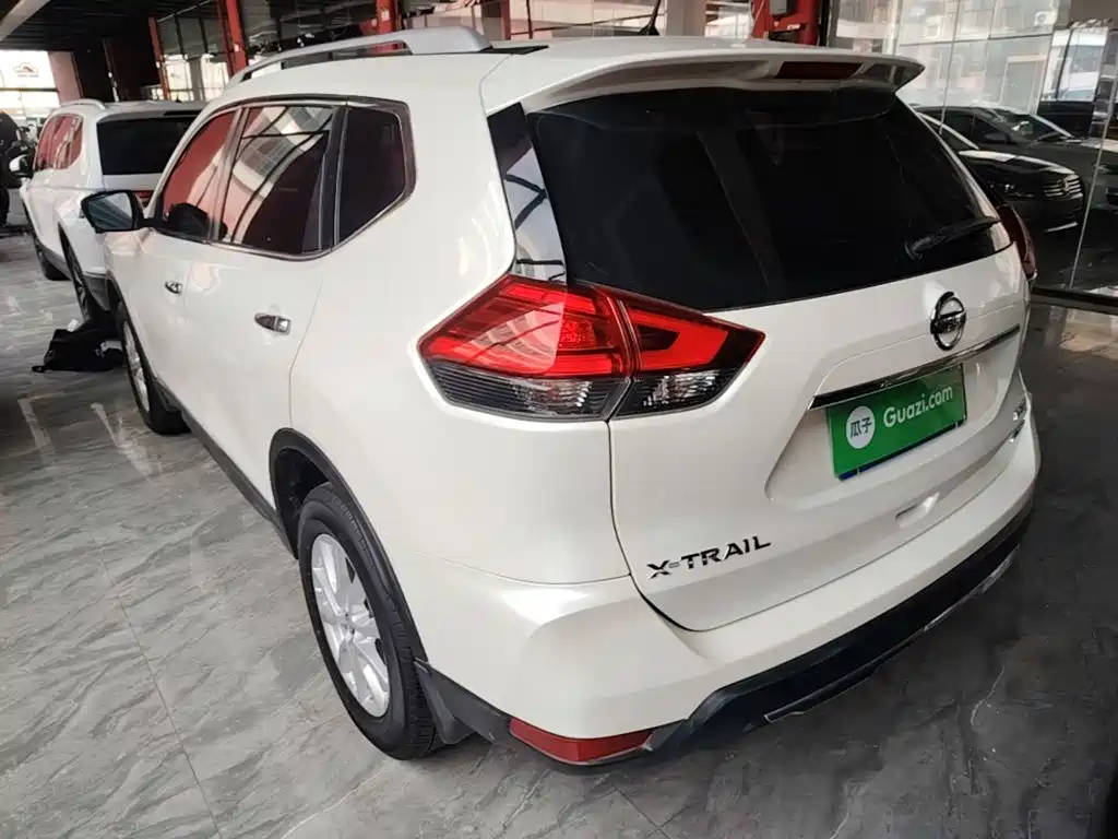 Nissan X-Trail — миниатюра 5