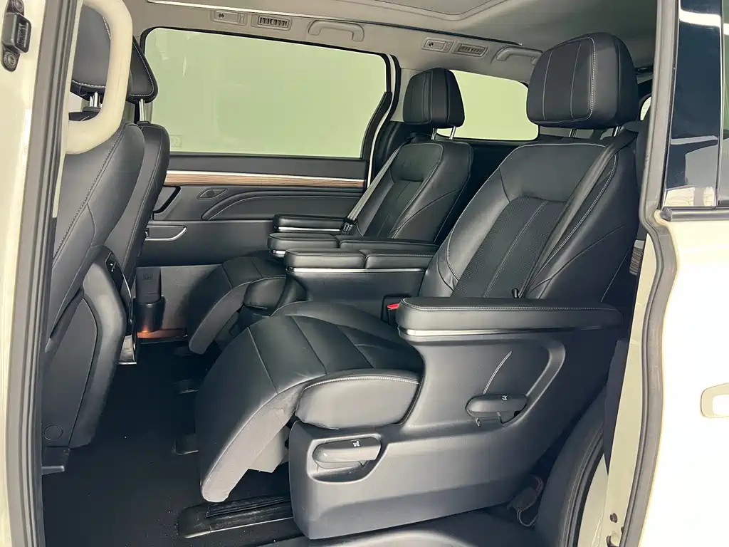 GAC M8 2021 390T Luxury
