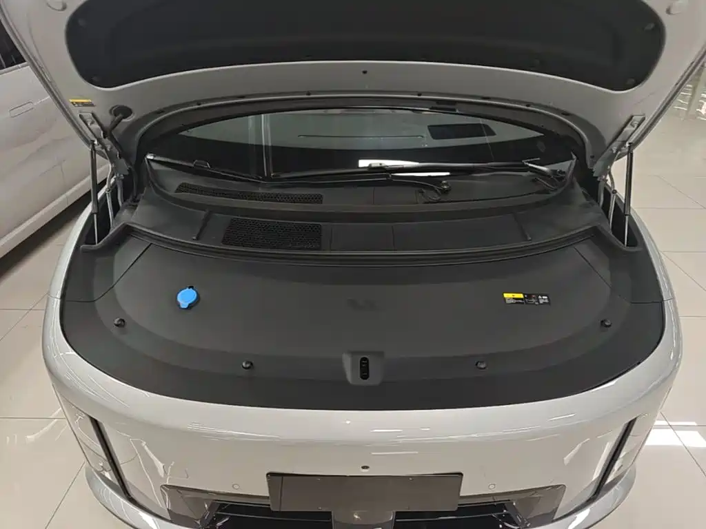 Li Auto Li i8 — миниатюра 20