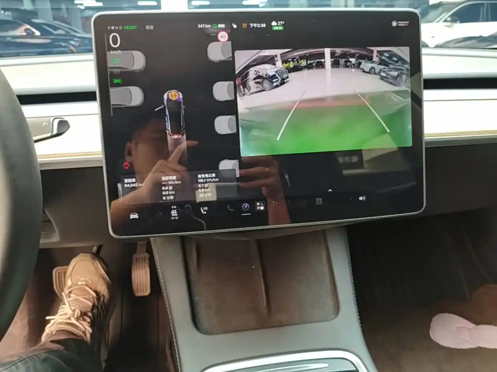 Tesla Model 3 — миниатюра 13