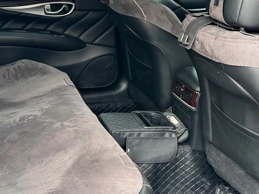 Infiniti Q70 — миниатюра 12