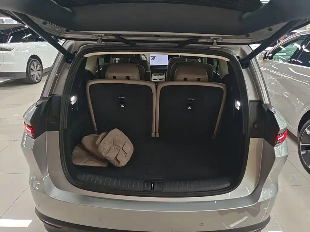 Li Auto Li i8 — миниатюра 19