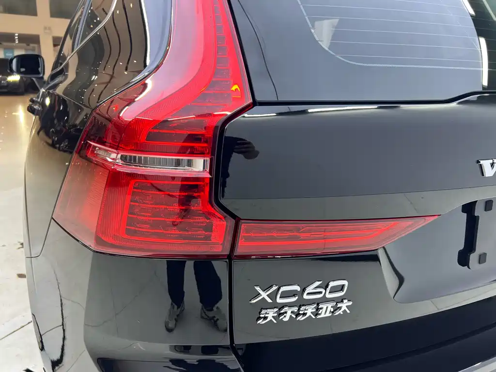 Volvo XC60 — миниатюра 8
