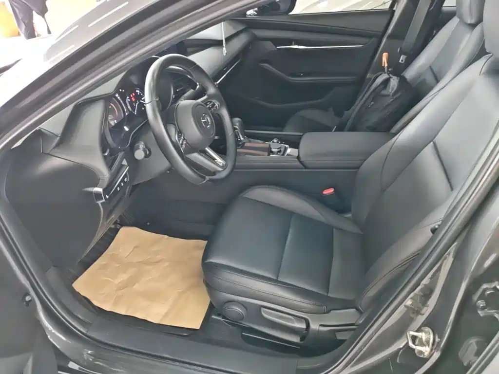 Mazda 3 Axela — миниатюра 15