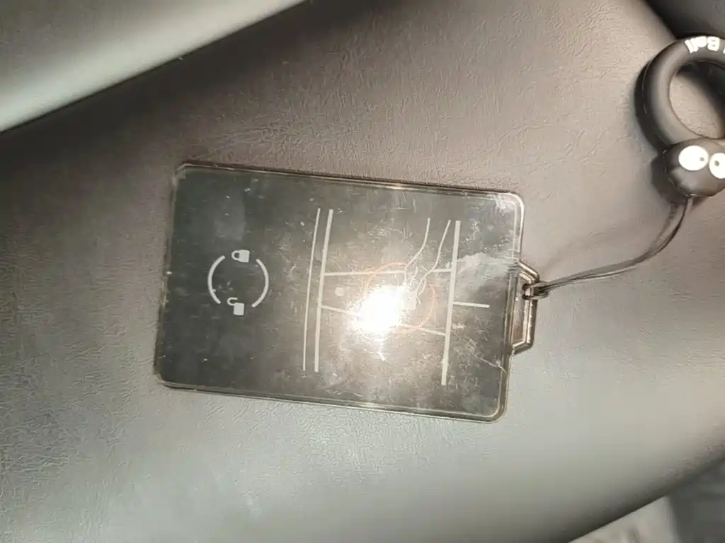 Tesla Model 3 — миниатюра 9