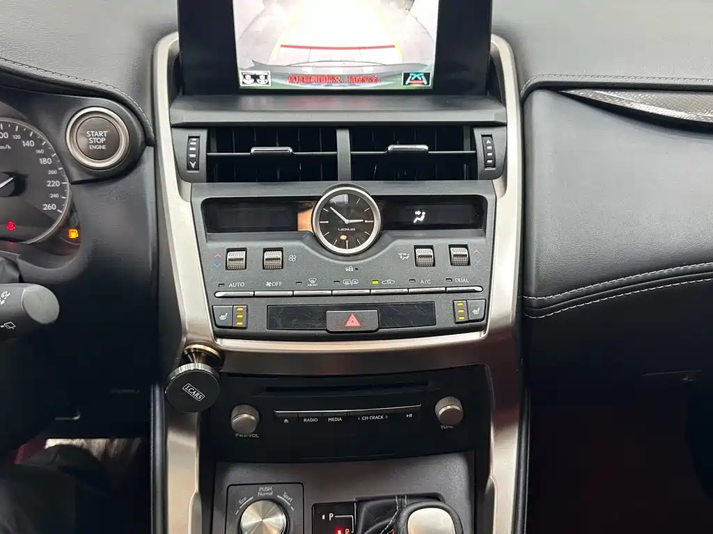 Lexus NX — миниатюра 14