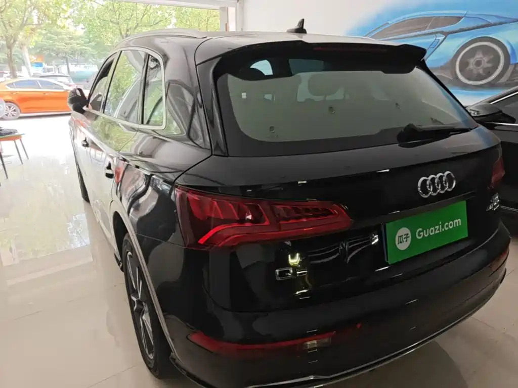 Audi Q5L — миниатюра 5