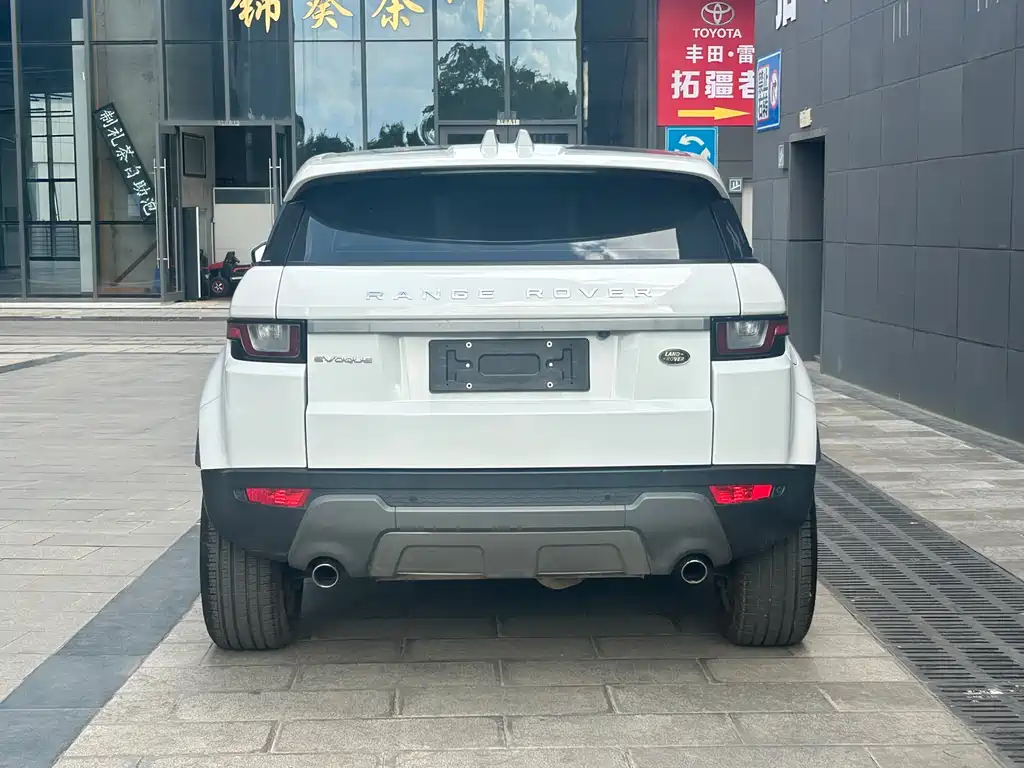 Land Rover Evoque — миниатюра 6