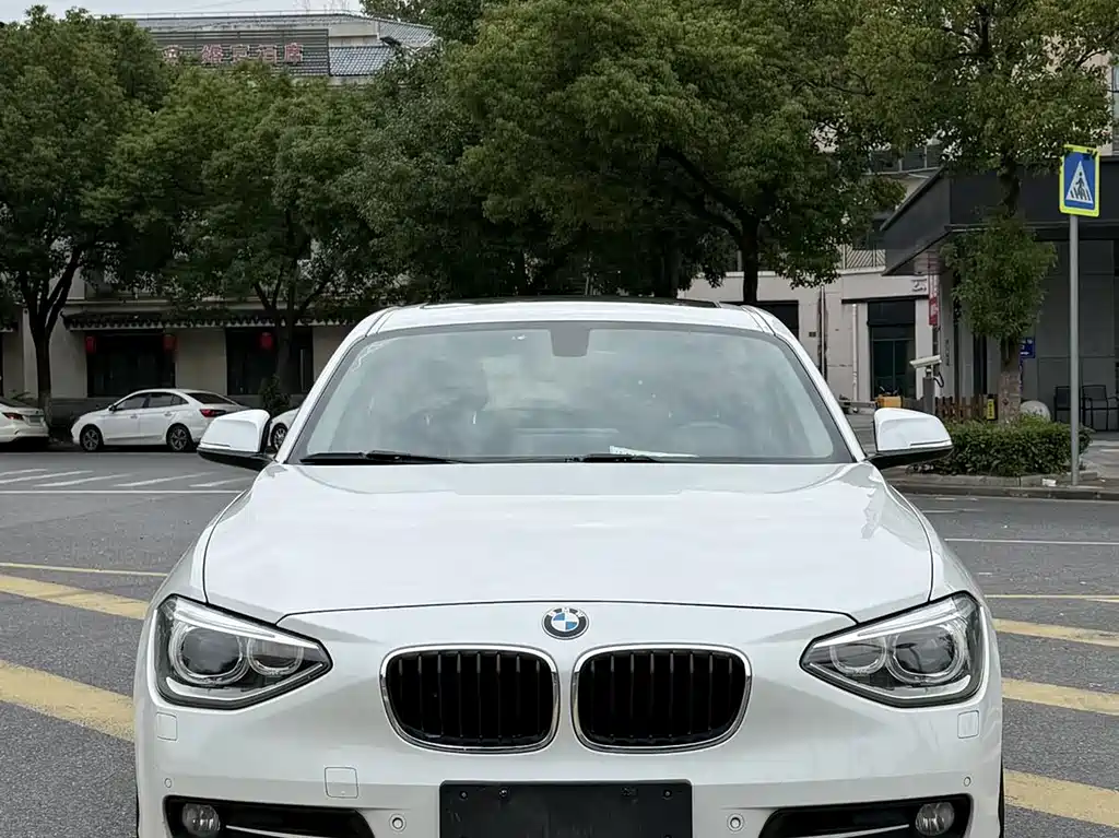 BMW 1 Series (Import) — миниатюра 3